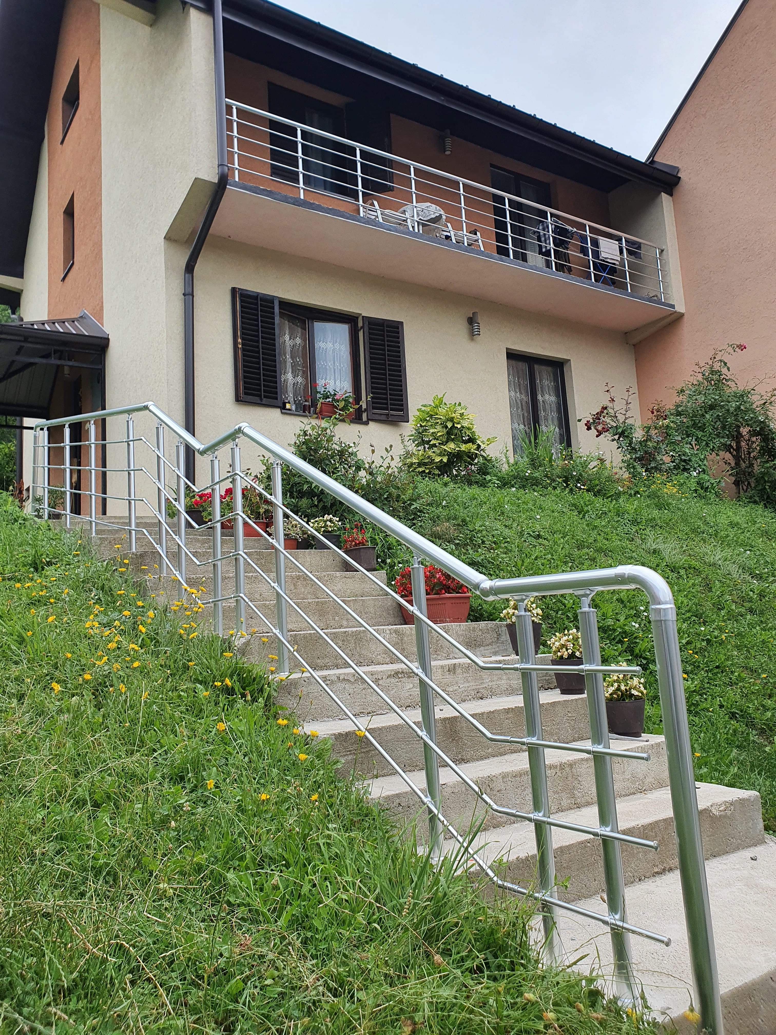 Other work made to measure — Alu kramil, Serbia (255)