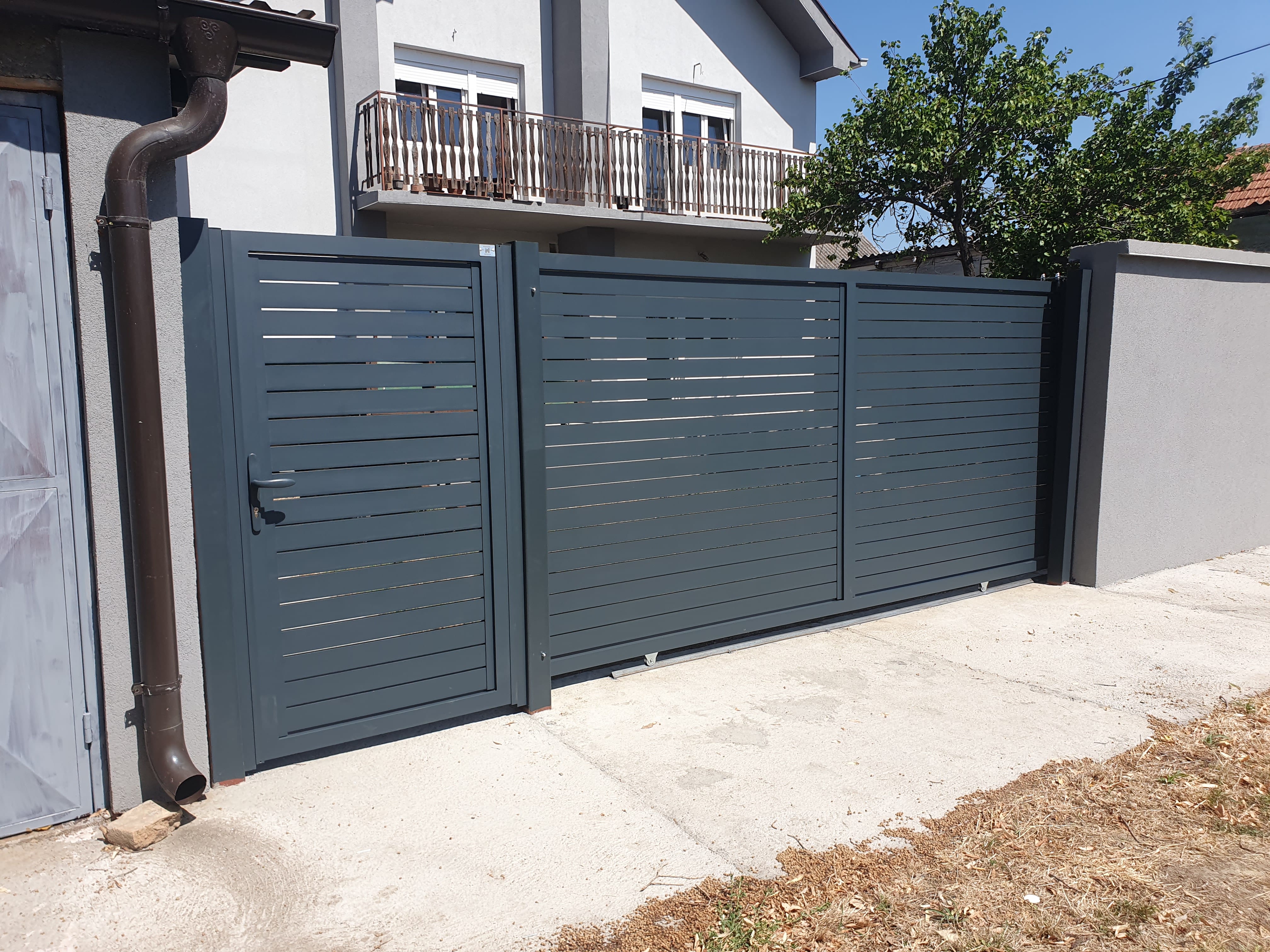 Aluminium fence and gate — installation across Serbia, Alu kramil