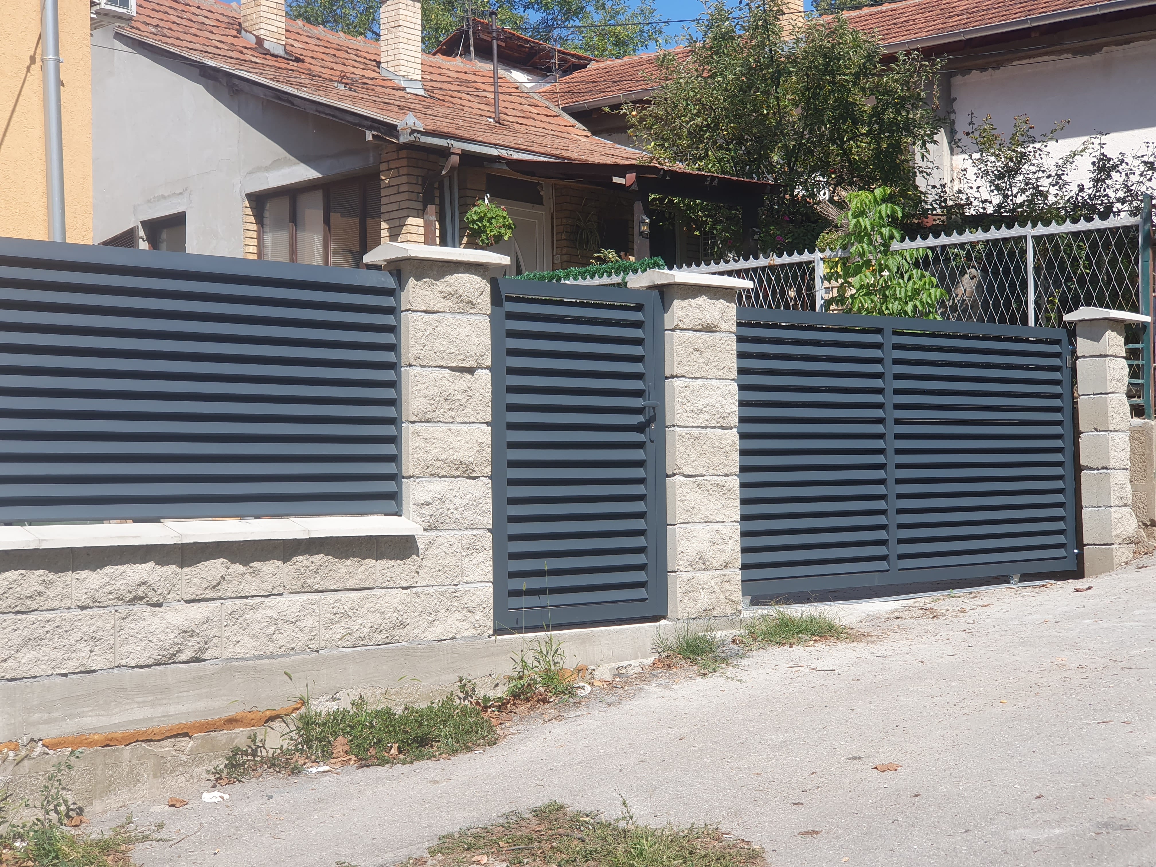 Other work made to measure — Alu kramil, Serbia (277)