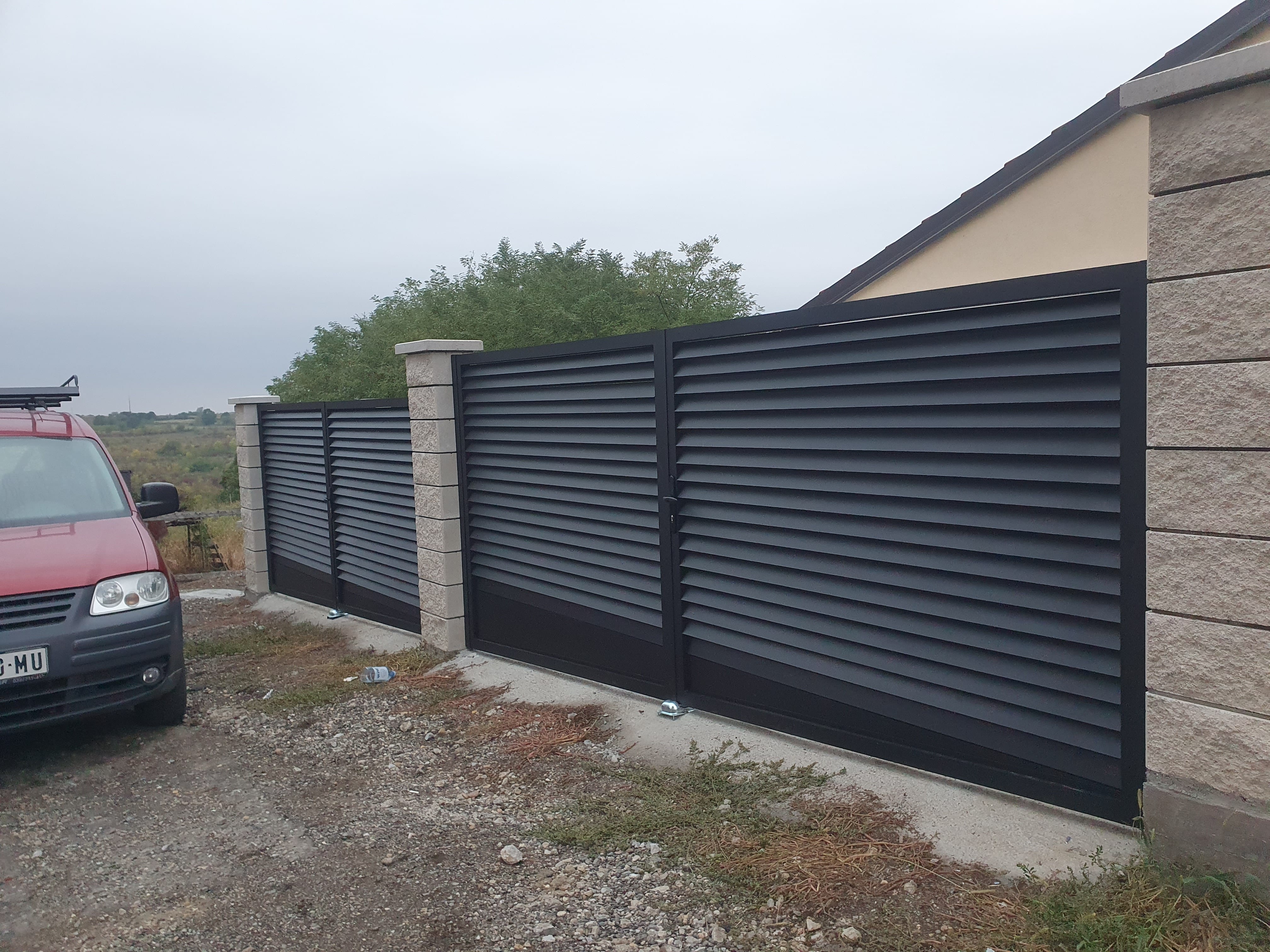 Other work made to measure — Alu kramil, Serbia (280)